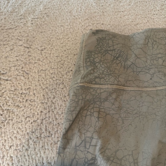 LULULEMON sz 6 Wunder Train High-Rise Crop Legging 23" in Thread Dye Rover Black - Picture 7 of 11